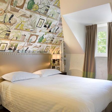 Logis Domaine De Valaudran Hotel Salbris Exterior photo